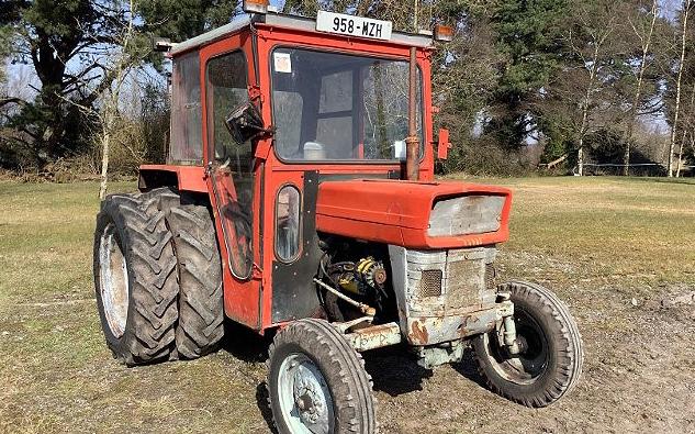 979 Massey Ferguson 135 2WD tractor