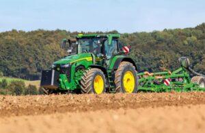 Testing the John Deere 8R
