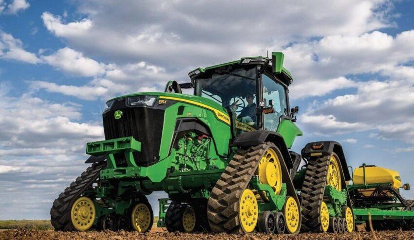 John Deere and Starlink's Game-Changing Alliance